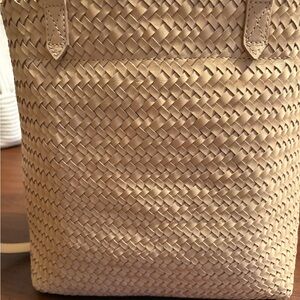 Elegant Tan Woven Tote Bag